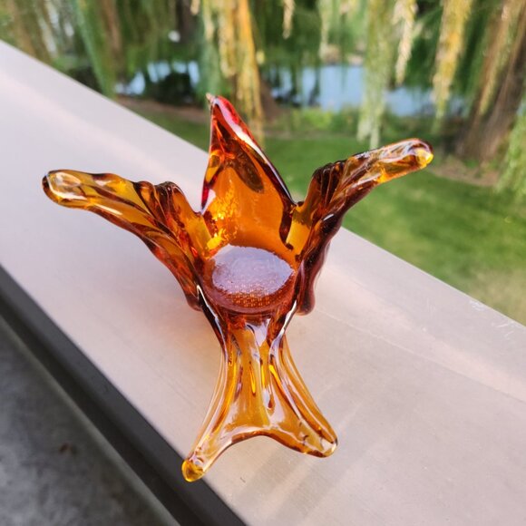 Amber Glass Bird in Flight Votive Holder 8 in wide 4 in high Tea Light Holder - Picture 5 of 9